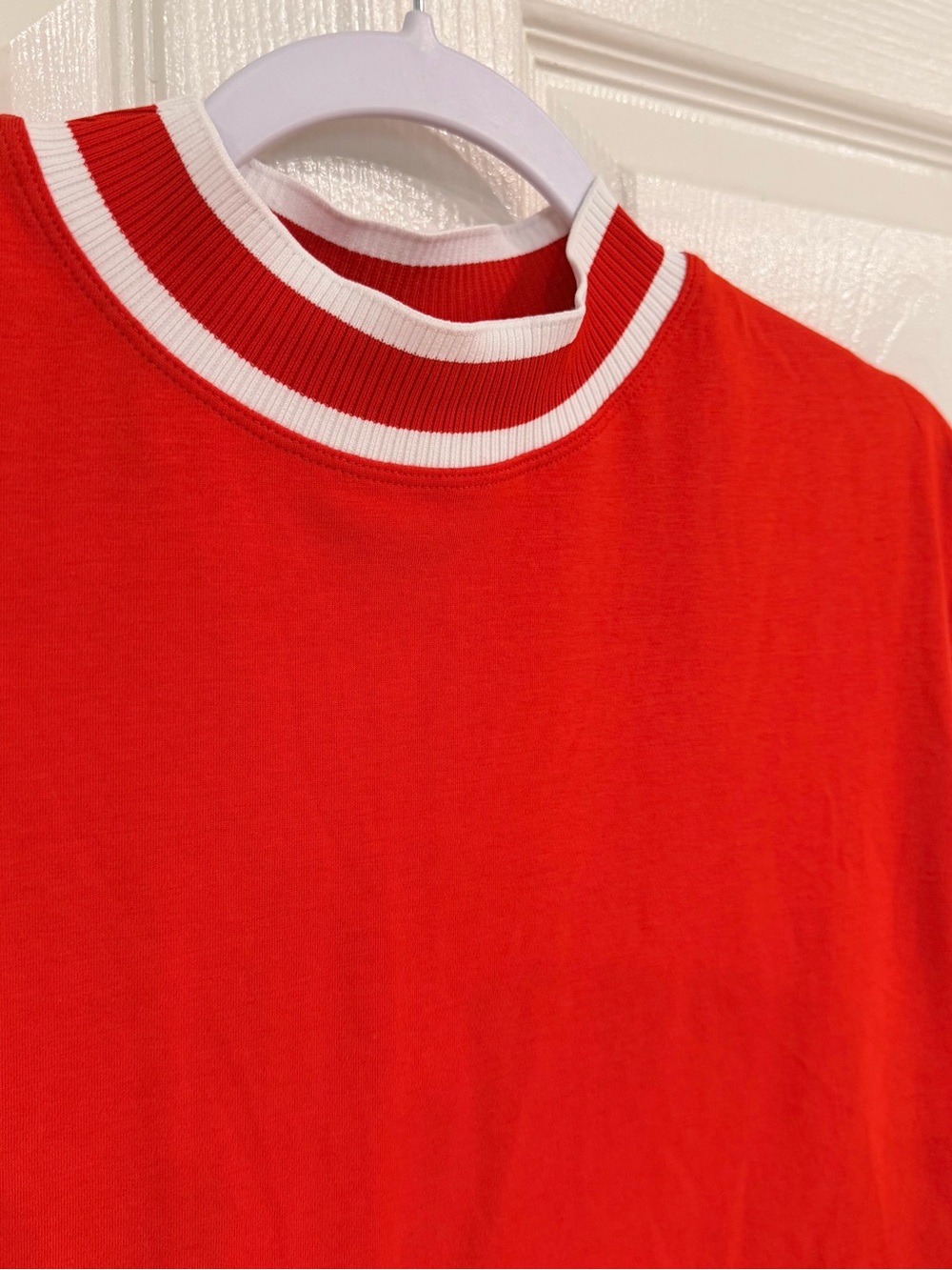 CALIA by Carrie Underwood | Orange-Red Sleeveless Mock Neck Tank with White Trim - Picture 3 of 8